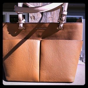 Elegant shoulder bag